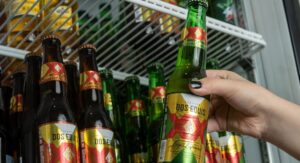 Read more about the article How to Enjoy Dos Equis Lager (Especial)