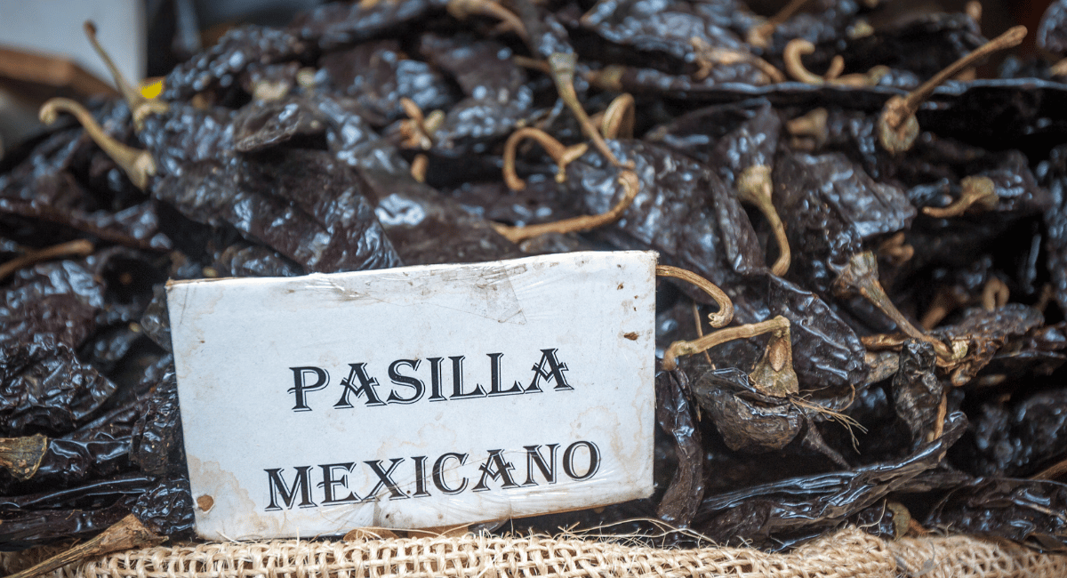 You are currently viewing What are Pasilla Peppers? How are they used in Mexican Cuisine?