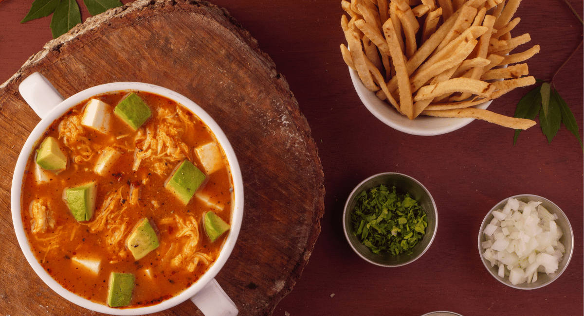 You are currently viewing Caldo Azteca: A Hearty Mexican Tortilla Soup